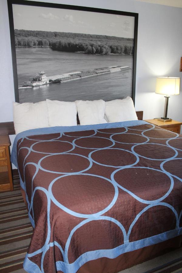 Super 8 By Wyndham Burlington Exterior foto